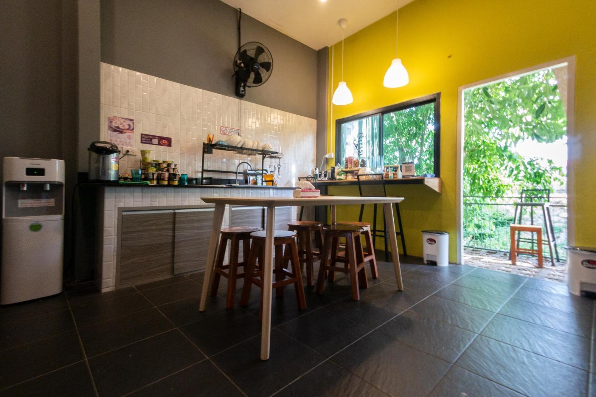 Paknap Hostel Nan Dış mekan fotoğraf